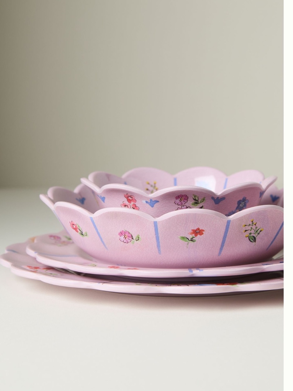 Anthropologie Annette Melamine Bowls Scalloped Lilac Ice Floral Set of 4 Small - Picture 3 of 8